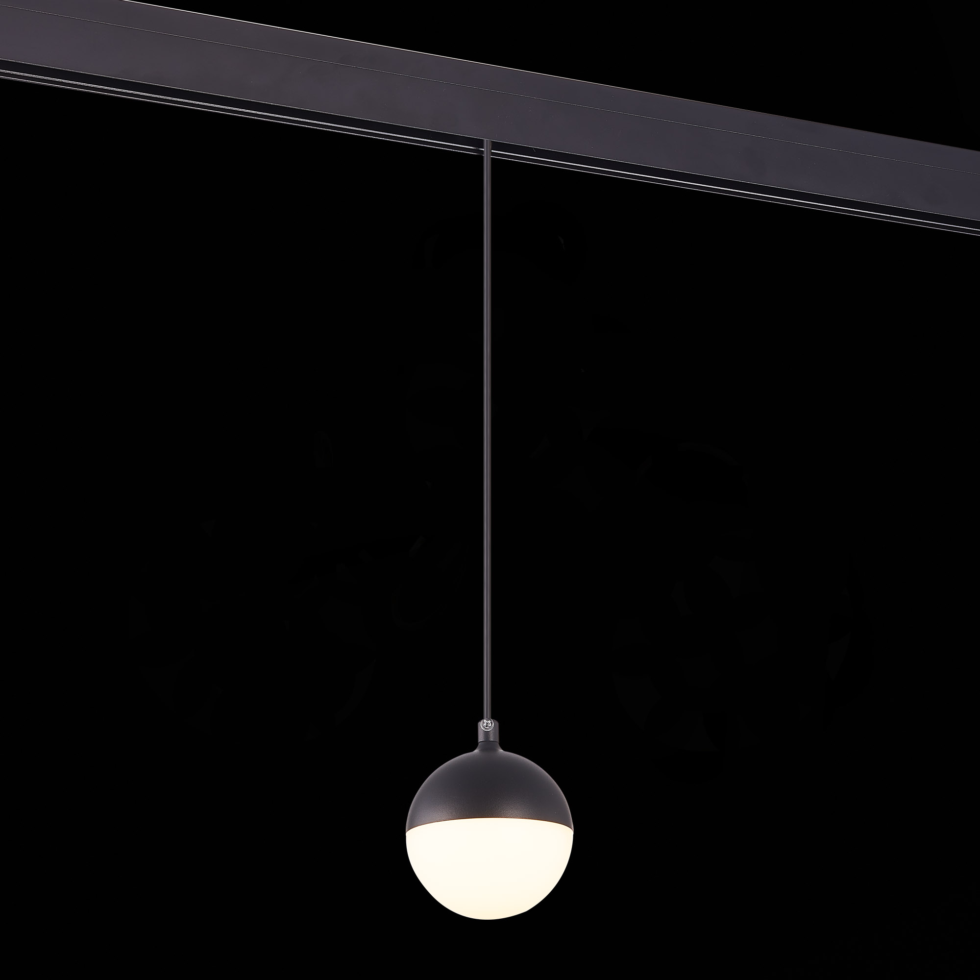ST358.433.07PWM4 Магнитный трековый светильник подвесной Черный LED 1*7W 3000K 520Lm Ra>80 120о IP20 SKYLINE 48