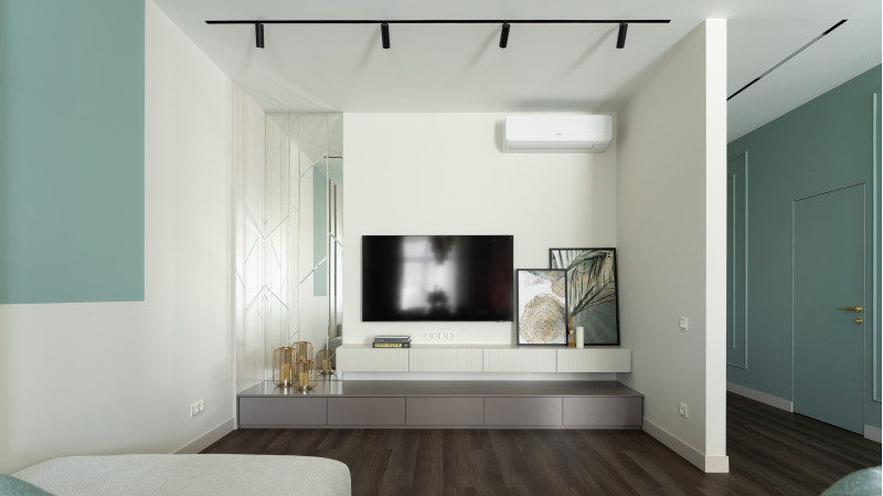 Светильник на шине Maytoni Technical TR030-4-24WTW-DD-B