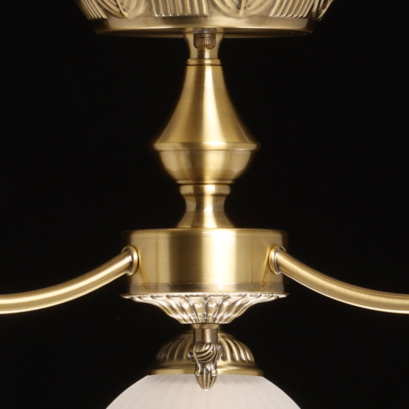 Накладная люстра MW-Light 318015503