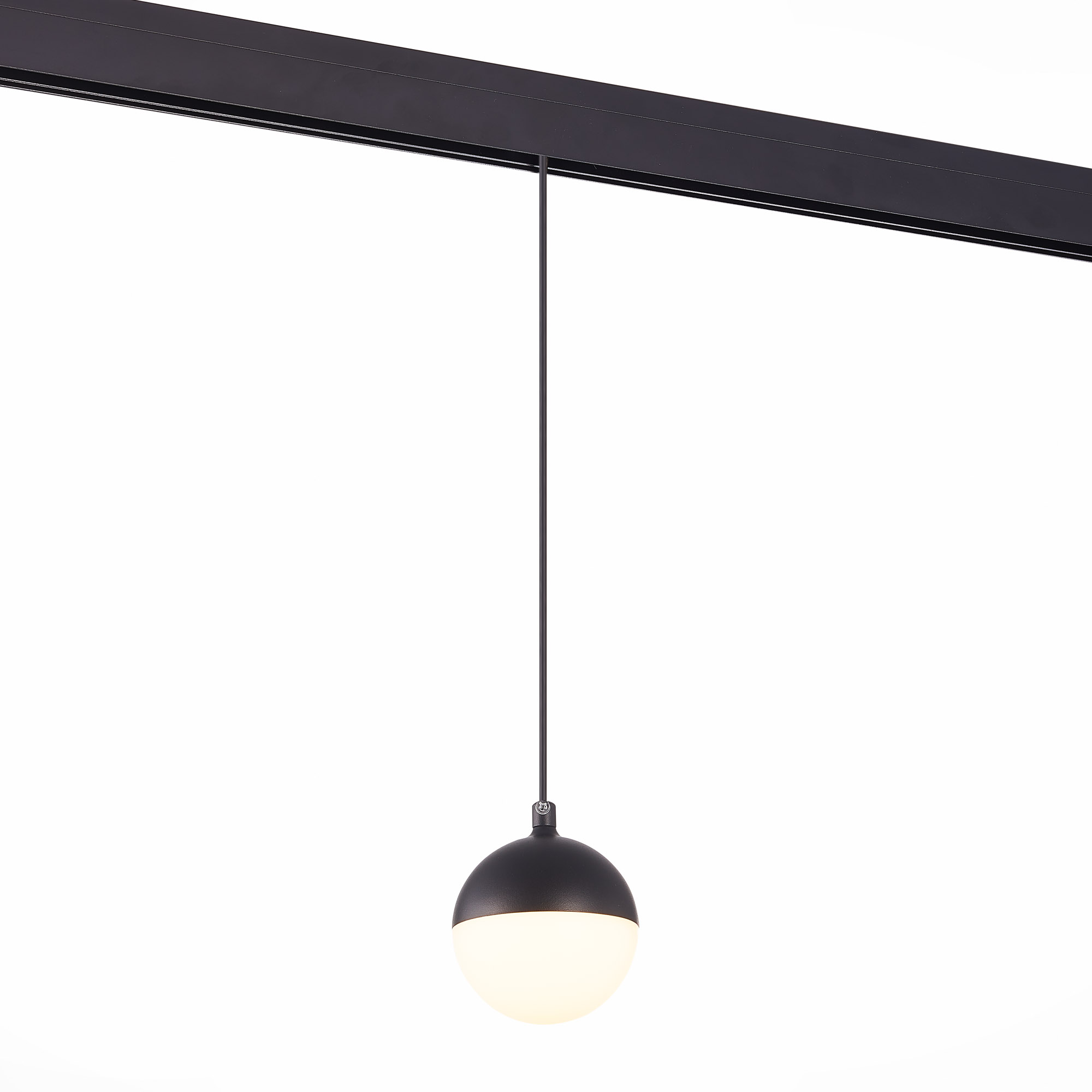 ST358.433.07PWM4 Магнитный трековый светильник подвесной Черный LED 1*7W 3000K 520Lm Ra>80 120о IP20 SKYLINE 48