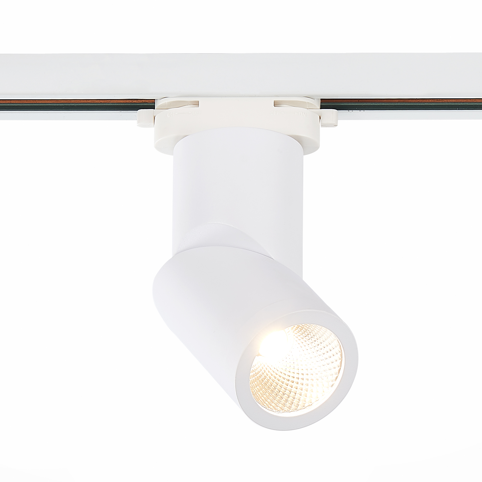 ST650.546.10 Св-к трек. Белый LED 1*10W 4000K 800Lm Ra>90 38° IP20 D60xH190 165-265V BASE
