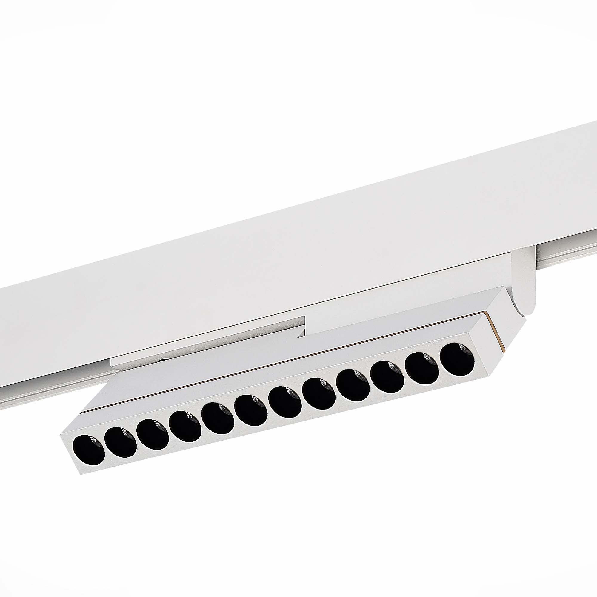 ST805.546.12 Магнитный трековый светильник Белый LED 1*12W 4000K 500Lm Ra>90 36° IP20 L220xW22xH117 SKYLINE 48