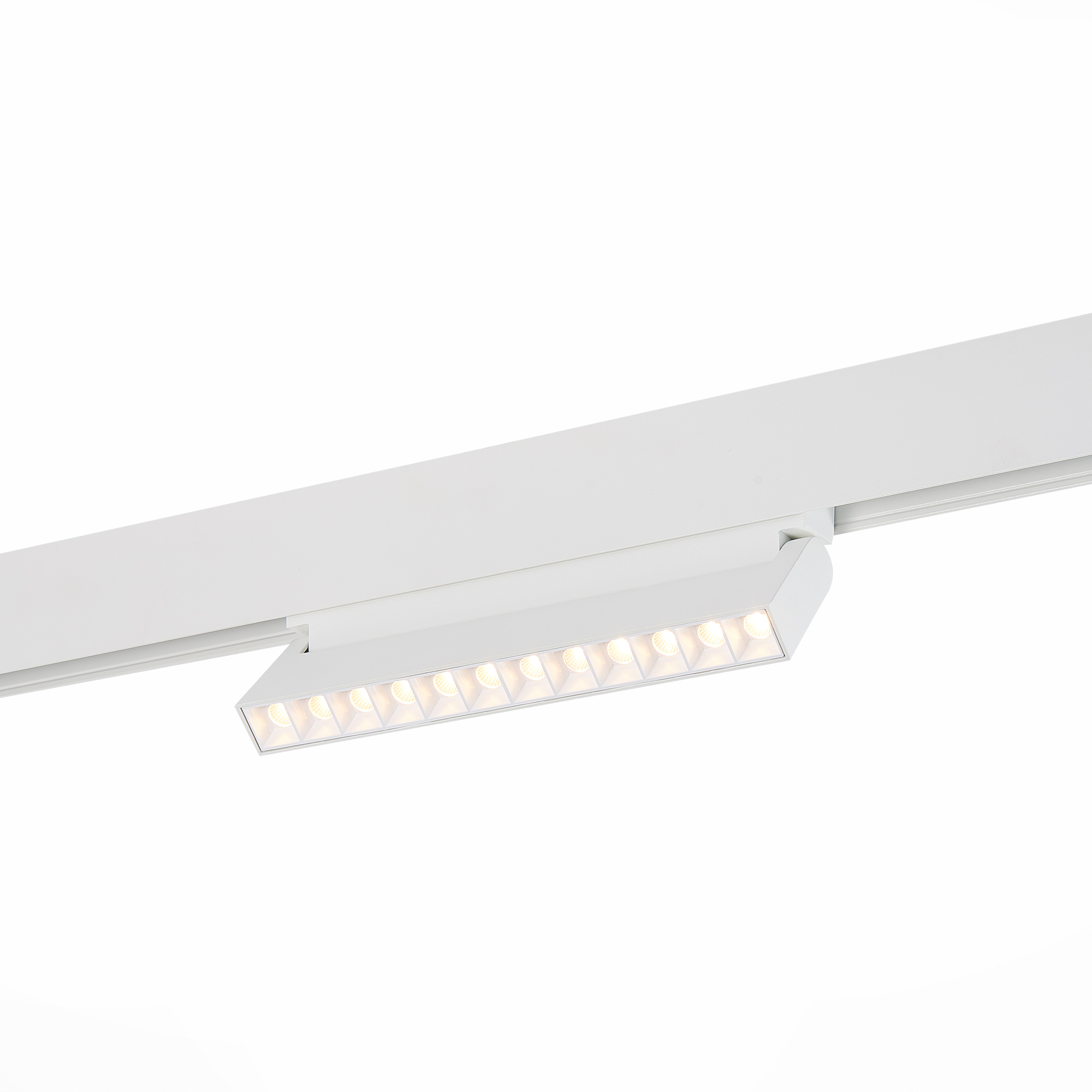 ST364.536.12 Магнитный трековый светильник белый LED 1*12W 3000K 1 009Lm Ra>80 36° IP20 L219xW22xH10 SKYLINE 48