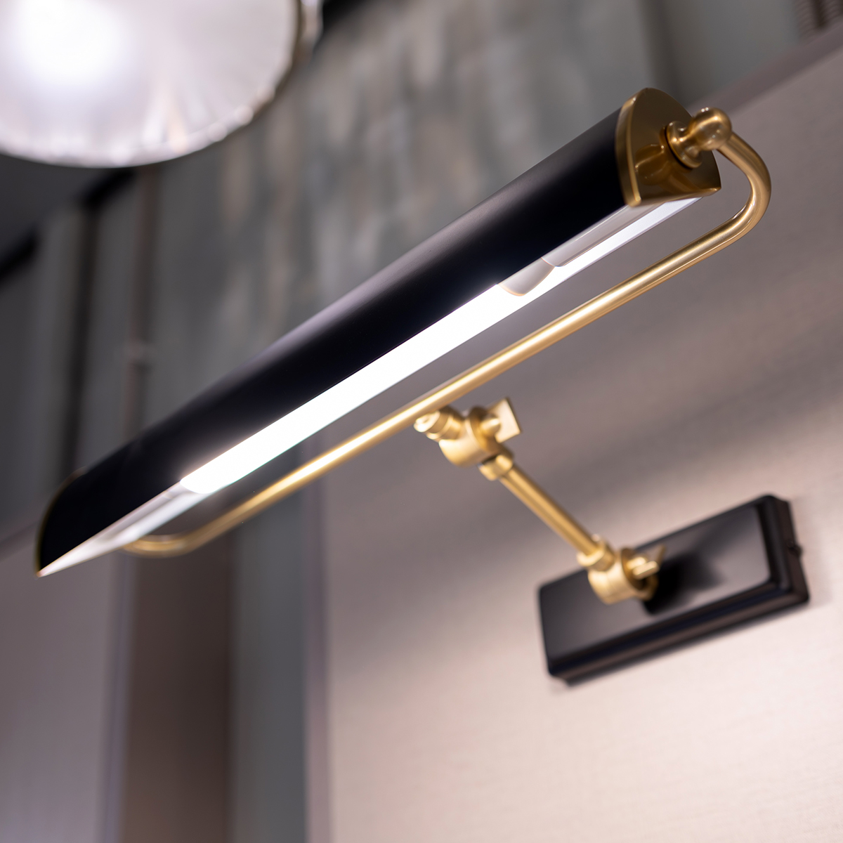 Светильник для картин Elstead Lighting, Арт. WINCHFIELD-PLM-AB-MB