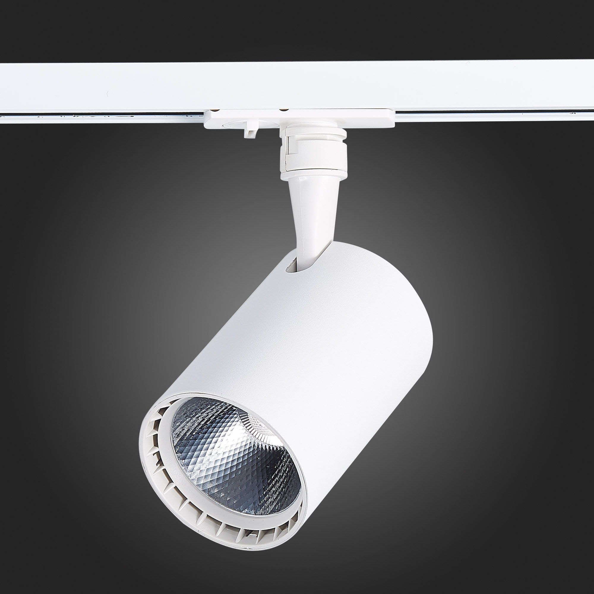 ST351.546.15.24 Св-к трек. Белый LED 1*15W 4000K 1 350Lm Ra?80 24° IP20 L118xW78xH174 100-240V BASE
