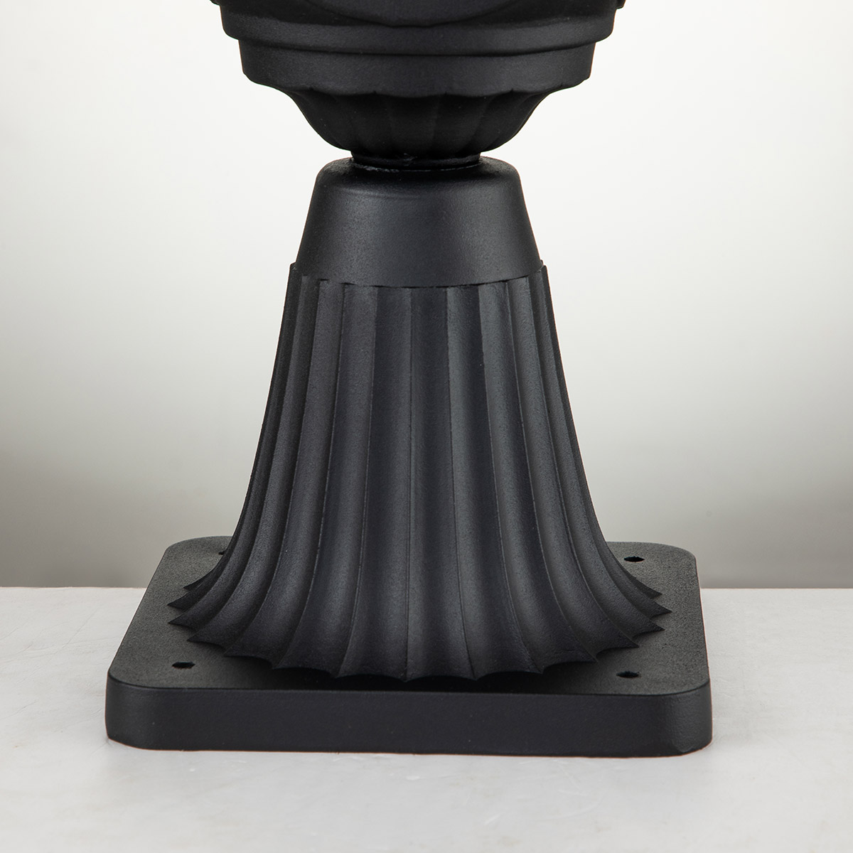 Фонарь-пьедестал Elstead Lighting, Арт. CC3-S-BK