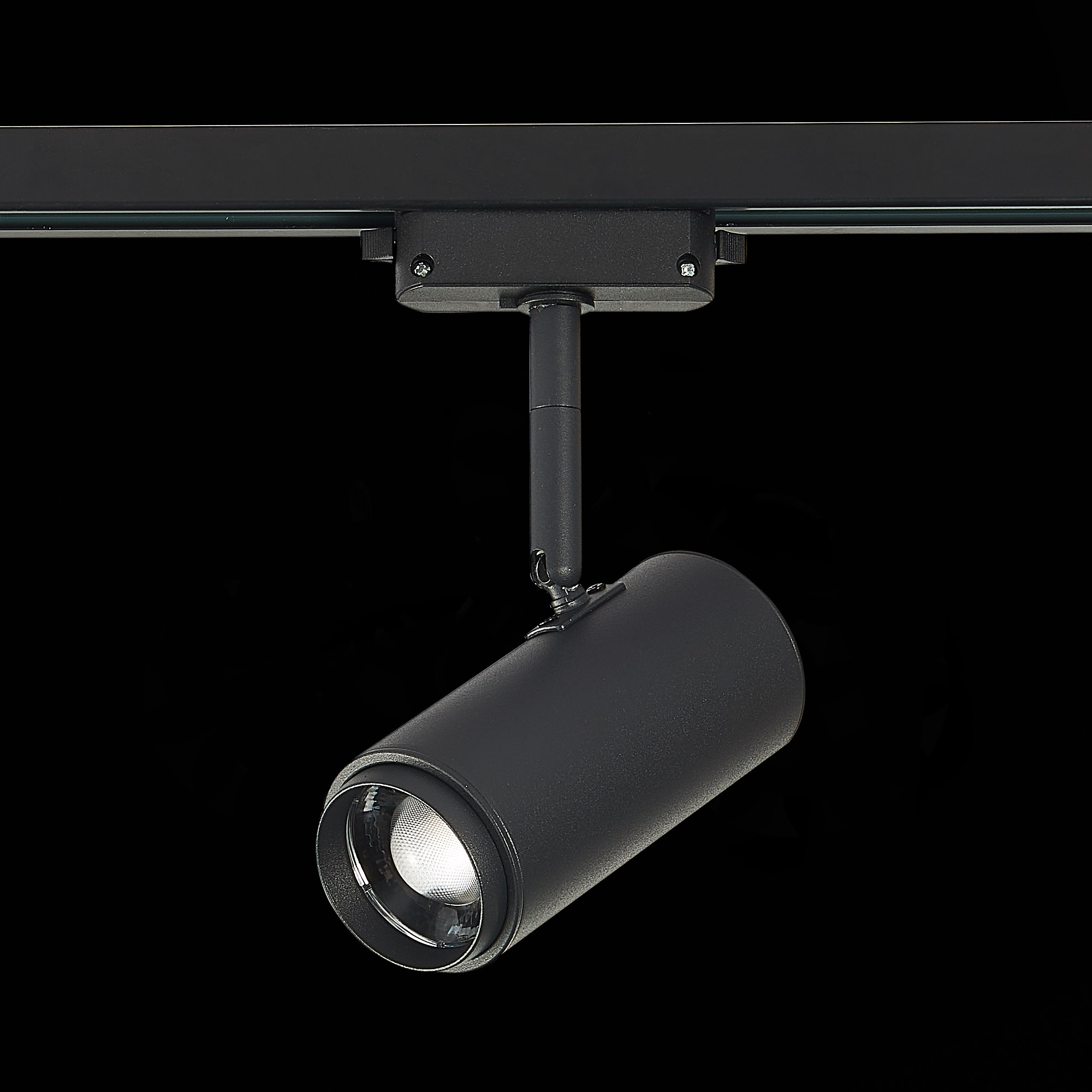 ST600.436.12 Св-к трек. Zoom Черный LED 1*12W 3000K 1 200Lm Ra>80 15-60° IP20 L137xW59xH178 170-240V BASE