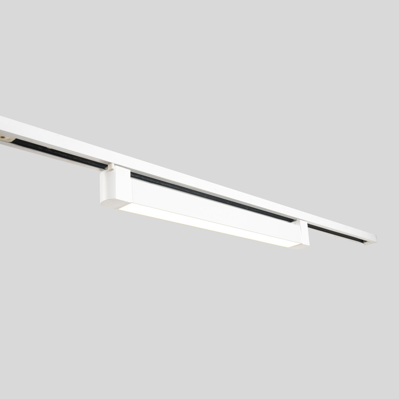 Светильник на шине Crystal Lux CLT 0.31 010 18W WH M4000K