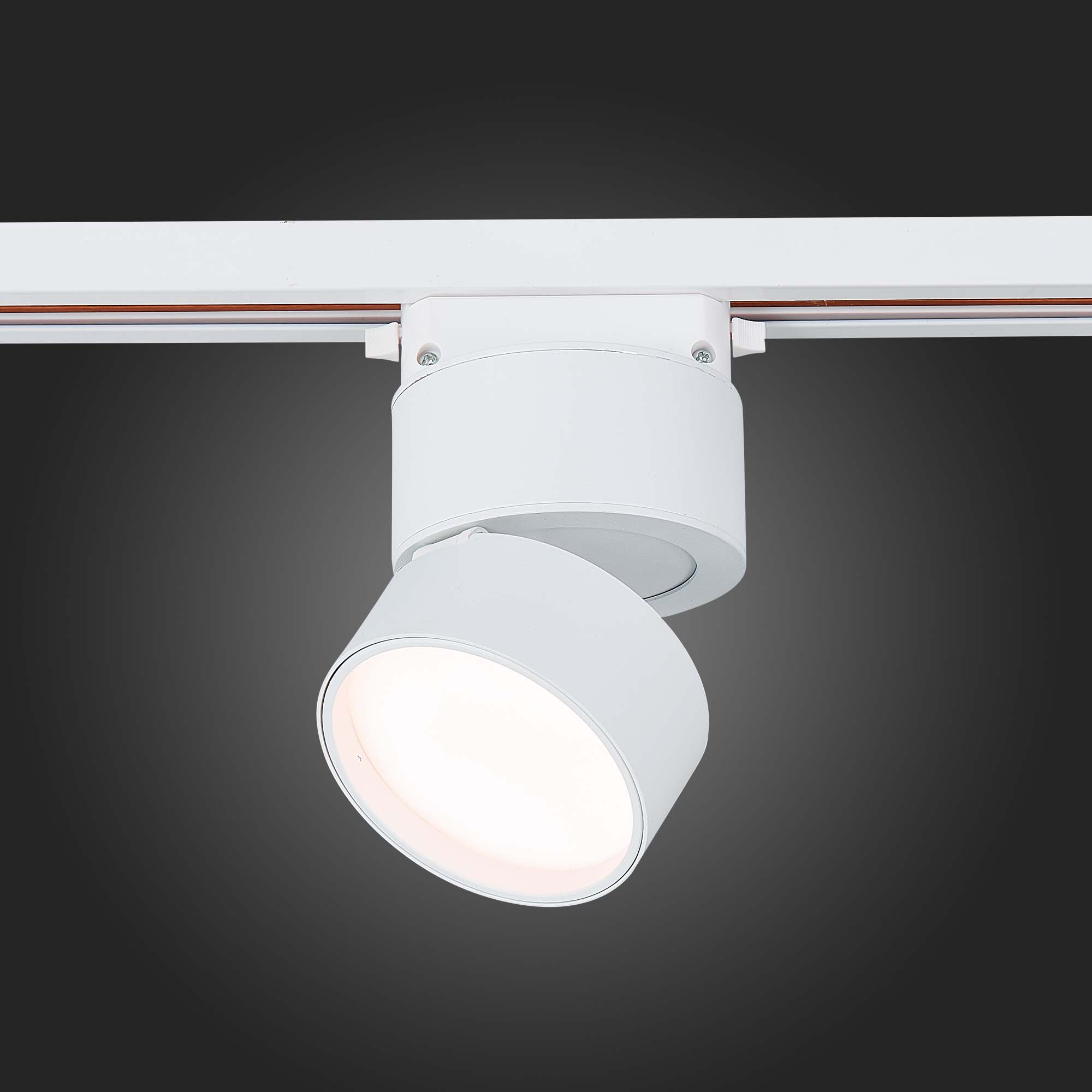 ST651.536.09 Св-к трек. Белый LED 1*9W 3000K 720Lm Ra>90 120° IP20 D85xH122 170-240VV BASE